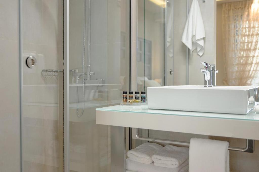 Standard Double or Twin Room Balcony